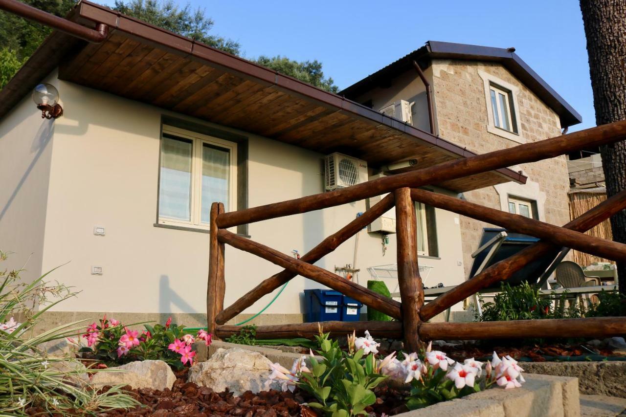 Traulivi Country House เมตา ภายนอก รูปภาพ