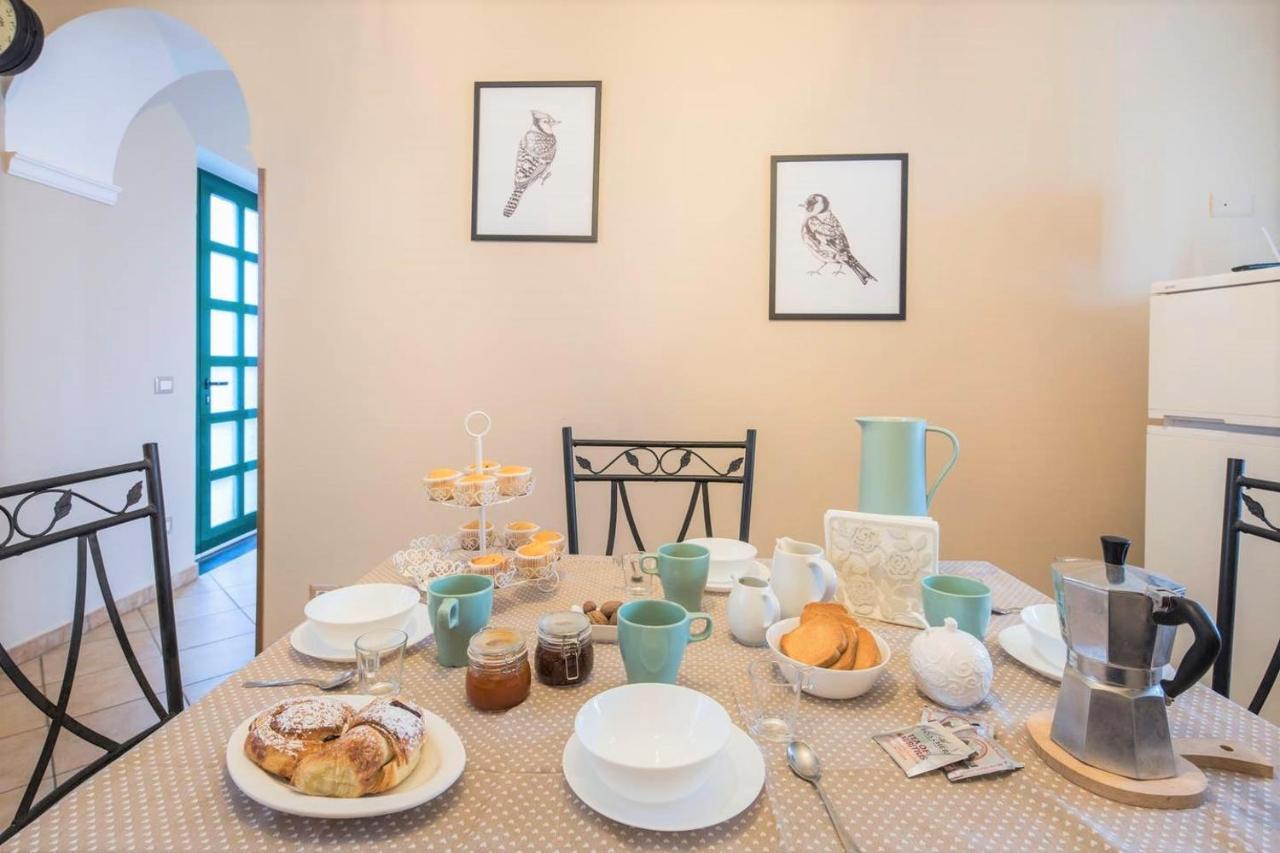 Traulivi Country House เมตา ภายนอก รูปภาพ